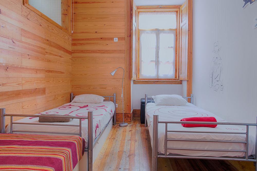 Albergue Is *